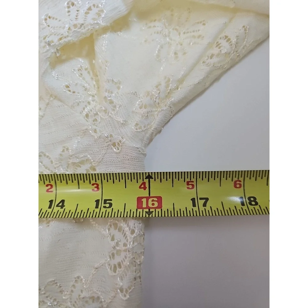 FREE PEOPLE IVORY Daisy Eyelet Lace Godet‎ Peplum Top Size Large